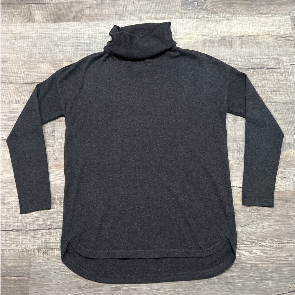 The North Face Womens Size Medium‎ Merino Wool Turtleneck Dolman Sleeve Sweater